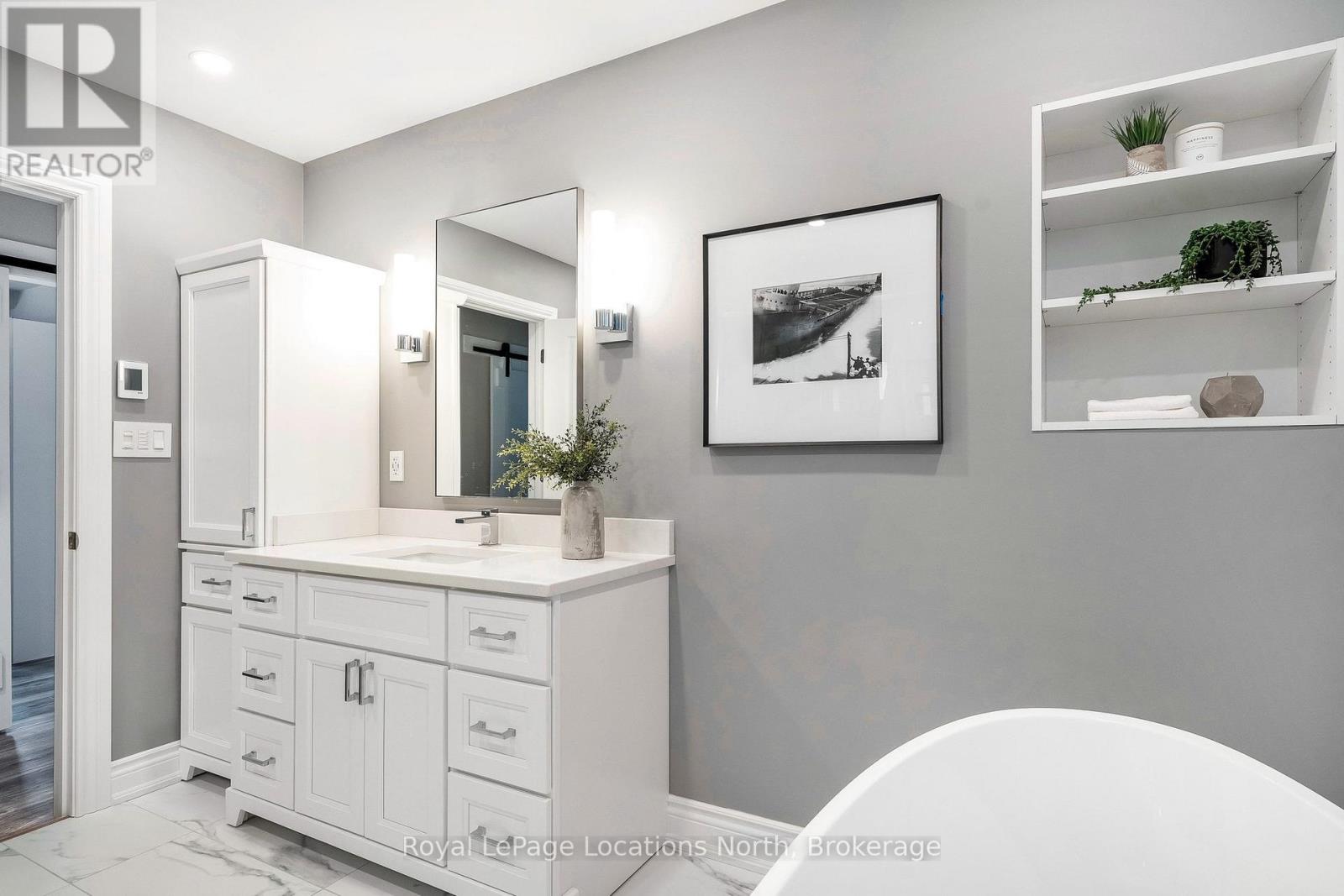 129 Scandia Lane, Blue Mountains, Ontario  N0H 2E0 - Photo 32 - X12940792