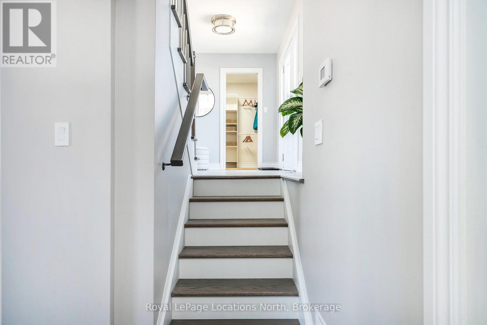 129 Scandia Lane, Blue Mountains, Ontario  N0H 2E0 - Photo 33 - X12940792