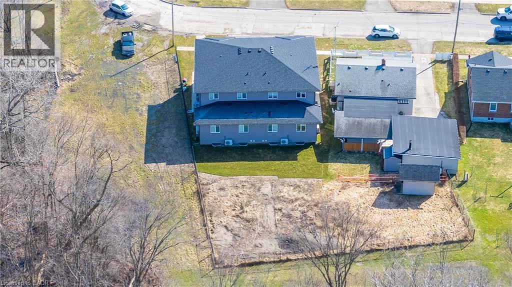 46 Pietz Avenue, Welland, Ontario  L3C 1Z4 - Photo 9 - 40816647