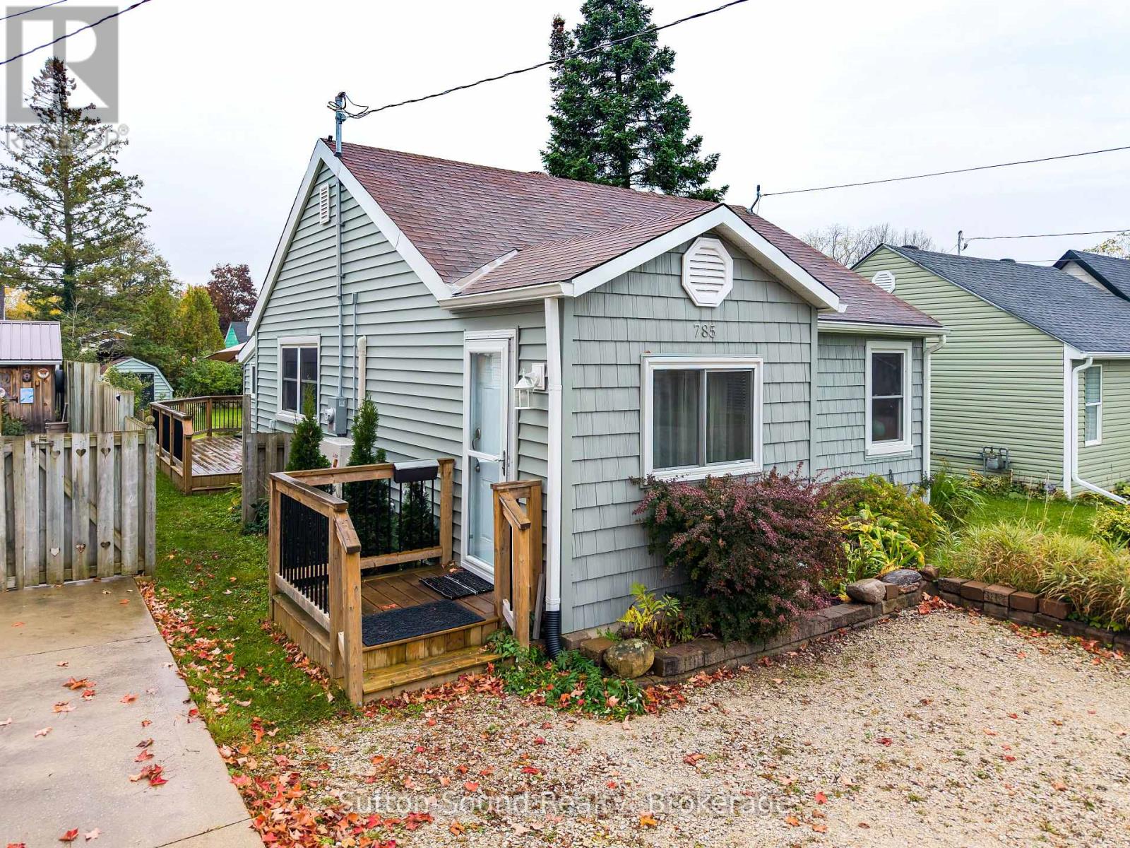 785 7th Street E, Owen Sound, Ontario  N4K 1J8 - Photo 4 - X12942626