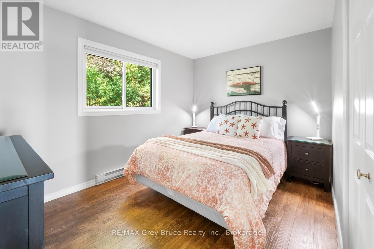 1208 Sunset Drive, South Bruce Peninsula, Ontario  N0H 2T0 - Photo 18 - X12942668