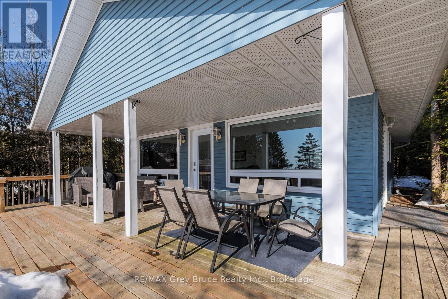 1208 Sunset Drive, South Bruce Peninsula, Ontario  N0H 2T0 - Photo 21 - X12942668