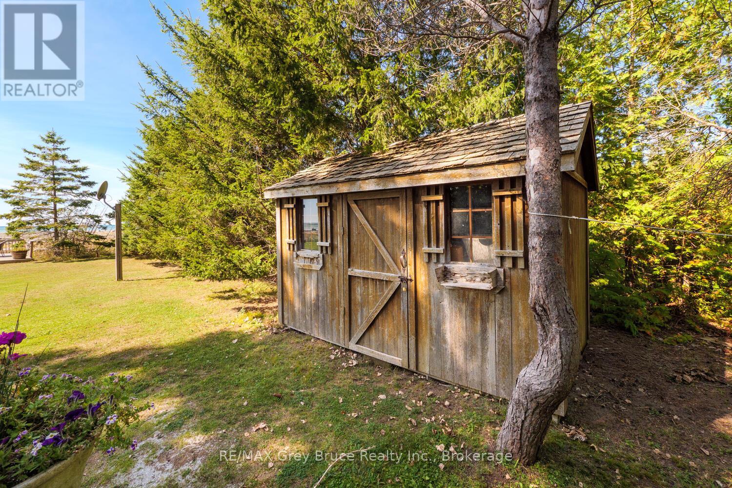1208 Sunset Drive, South Bruce Peninsula, Ontario  N0H 2T0 - Photo 26 - X12942668