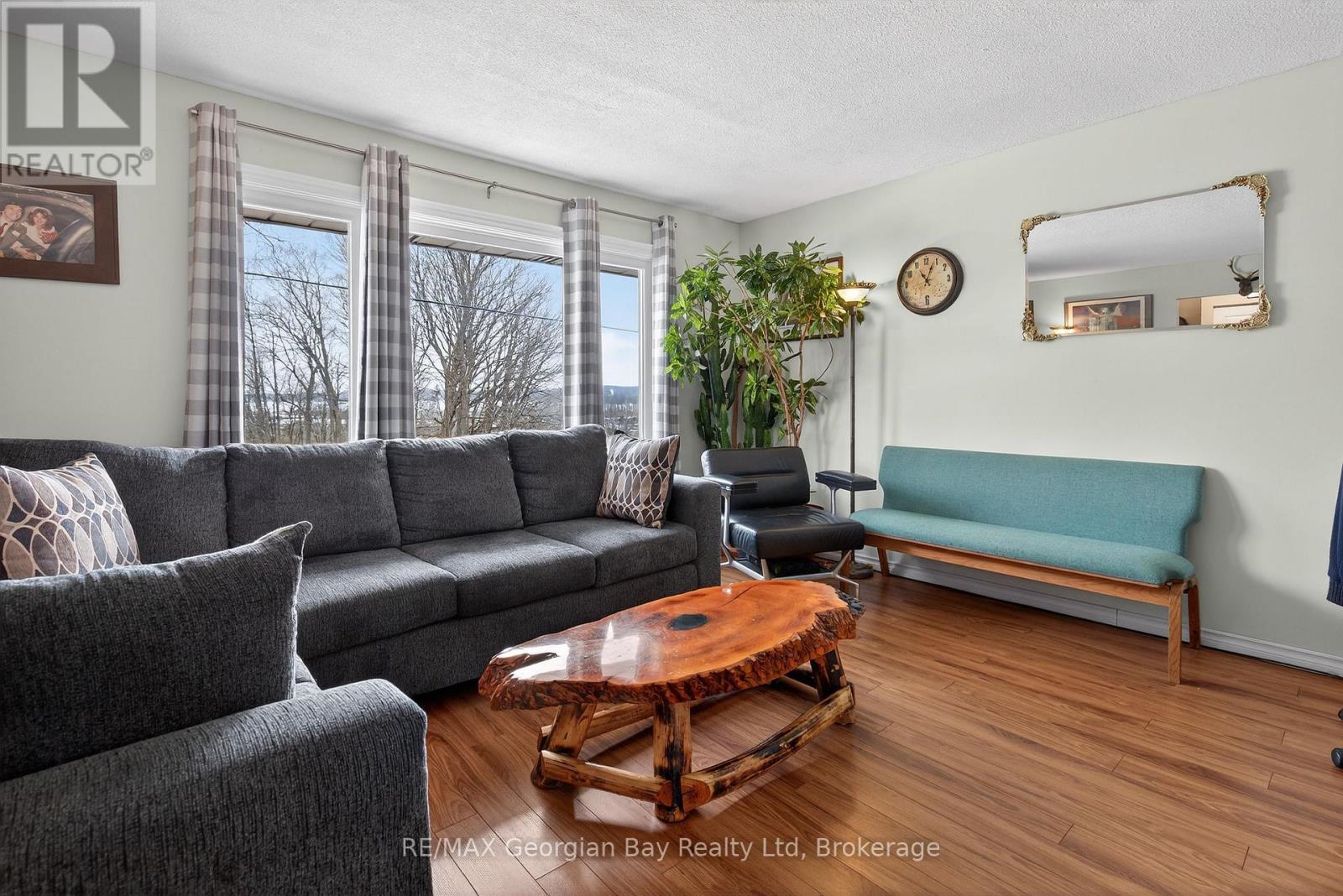 480 Broderick Street, Tay, Ontario  L0K 1R0 - Photo 4 - S12942832