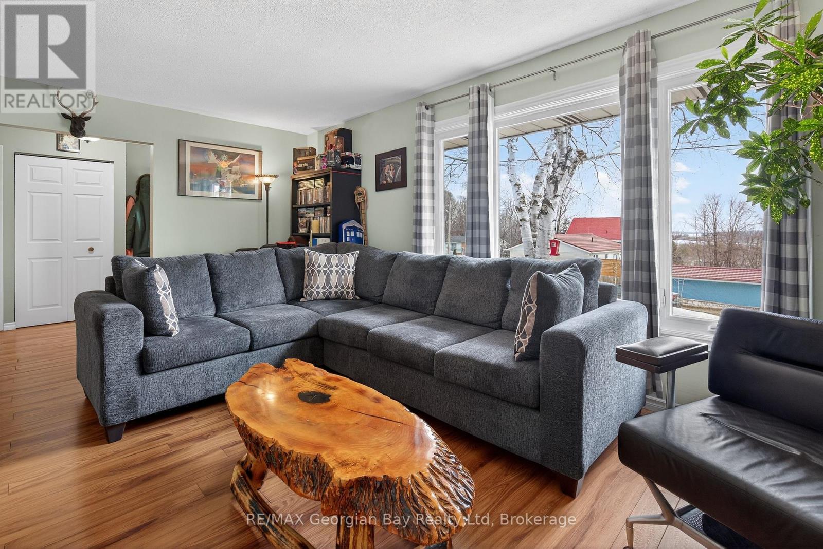 480 Broderick Street, Tay, Ontario  L0K 1R0 - Photo 5 - S12942832