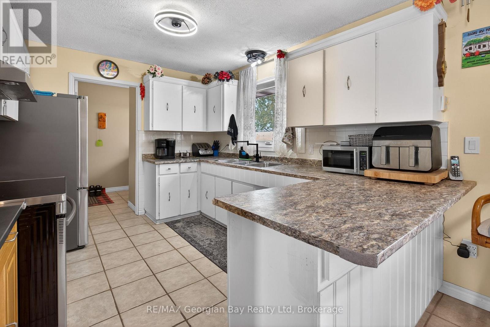 480 Broderick Street, Tay, Ontario  L0K 1R0 - Photo 9 - S12942832