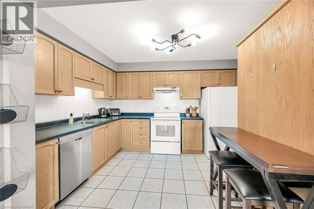 40 Braemar Avenue Unit# 30, Caledonia, Ontario  N3W 2N1 - Photo 7 - 40816675