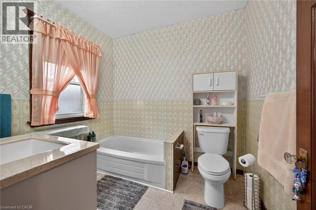 96 Barnesdale Boulevard, Hamilton, Ontario  L8M 2V6 - Photo 24 - 40816790