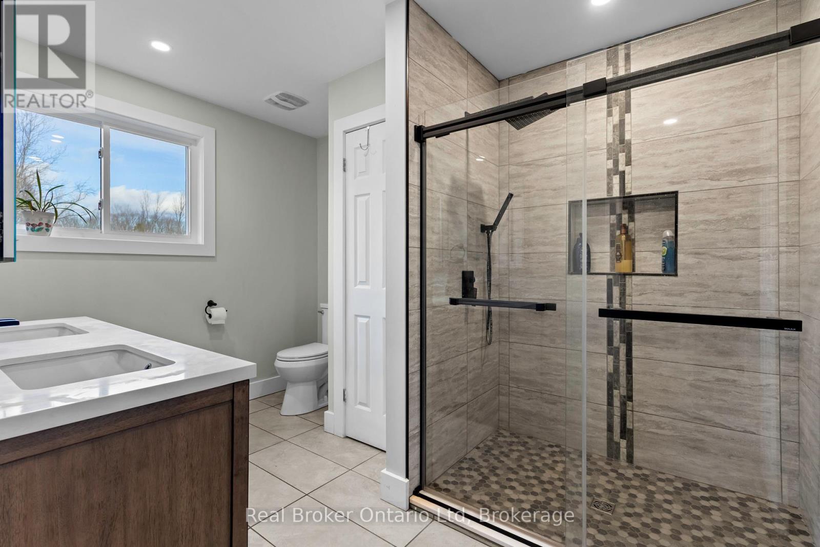 362120 16 Concession, Georgian Bluffs, Ontario  N0H 1P0 - Photo 17 - X12943328