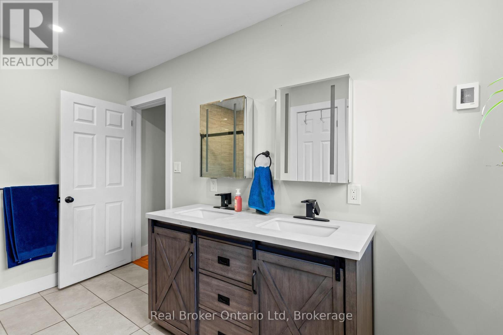 362120 16 Concession, Georgian Bluffs, Ontario  N0H 1P0 - Photo 18 - X12943328