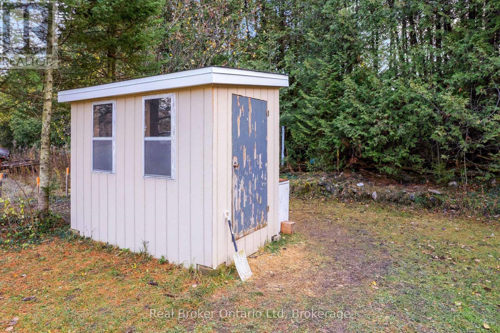 362120 16 Concession, Georgian Bluffs, Ontario  N0H 1P0 - Photo 37 - X12943328