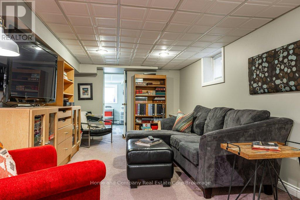 227 William Street, Stratford, Ontario  N5A 4Y2 - Photo 29 - X12944844