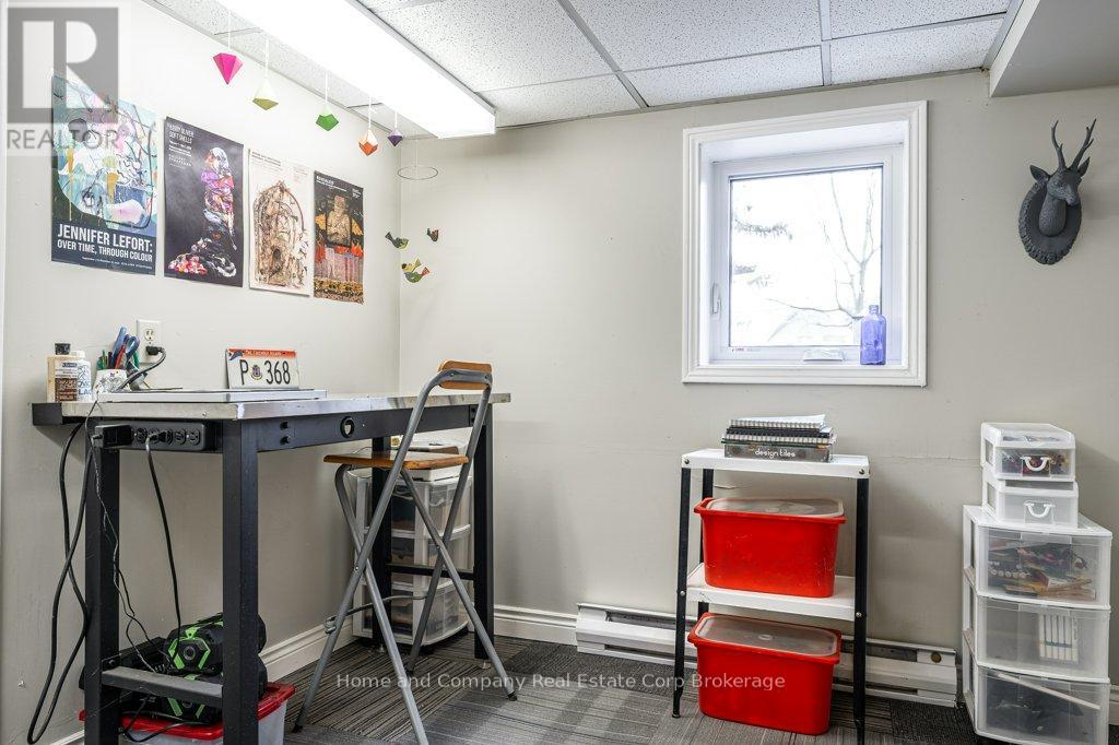 227 William Street, Stratford, Ontario  N5A 4Y2 - Photo 30 - X12944844