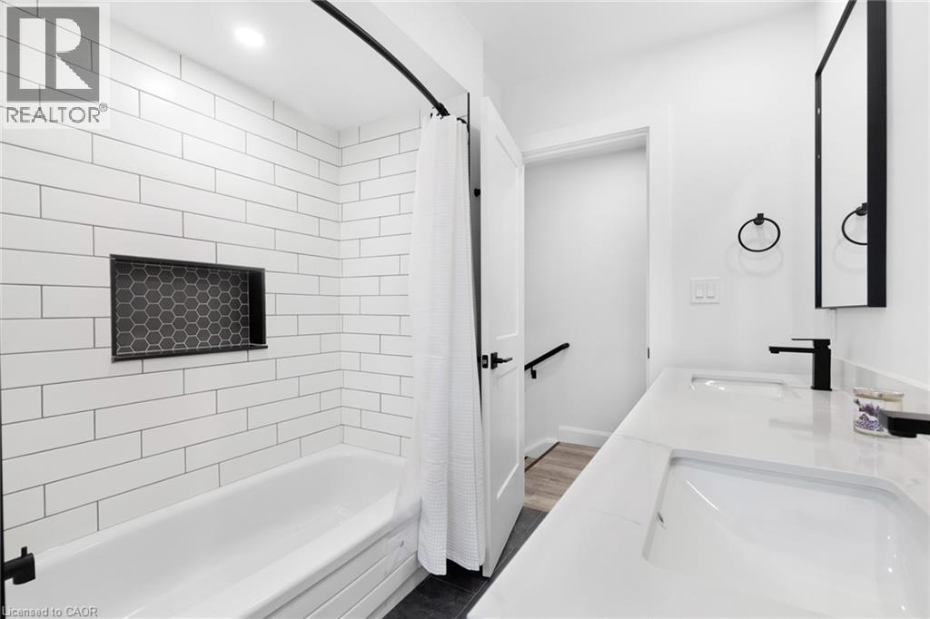 17 Church Street E, Delhi, Ontario  N4B 1T3 - Photo 24 - 40816929