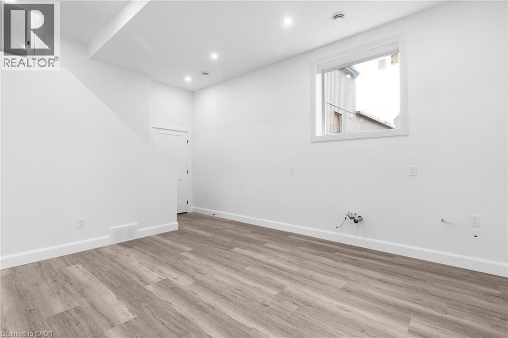 17 Church Street E, Delhi, Ontario  N4B 1T3 - Photo 27 - 40816929