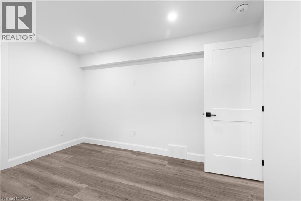 17 Church Street E, Delhi, Ontario  N4B 1T3 - Photo 35 - 40816929