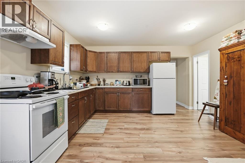 436 Mcalpine Avenue N, Welland, Ontario  L3B 1T3 - Photo 5 - 40816858