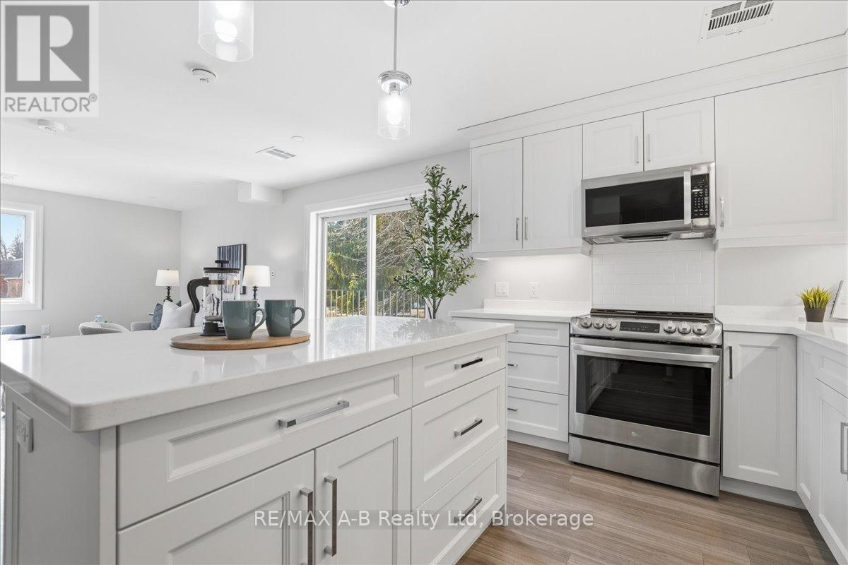 204 - 100 Gordon Street, Stratford, Ontario  N5A 7T8 - Photo 6 - X12946210