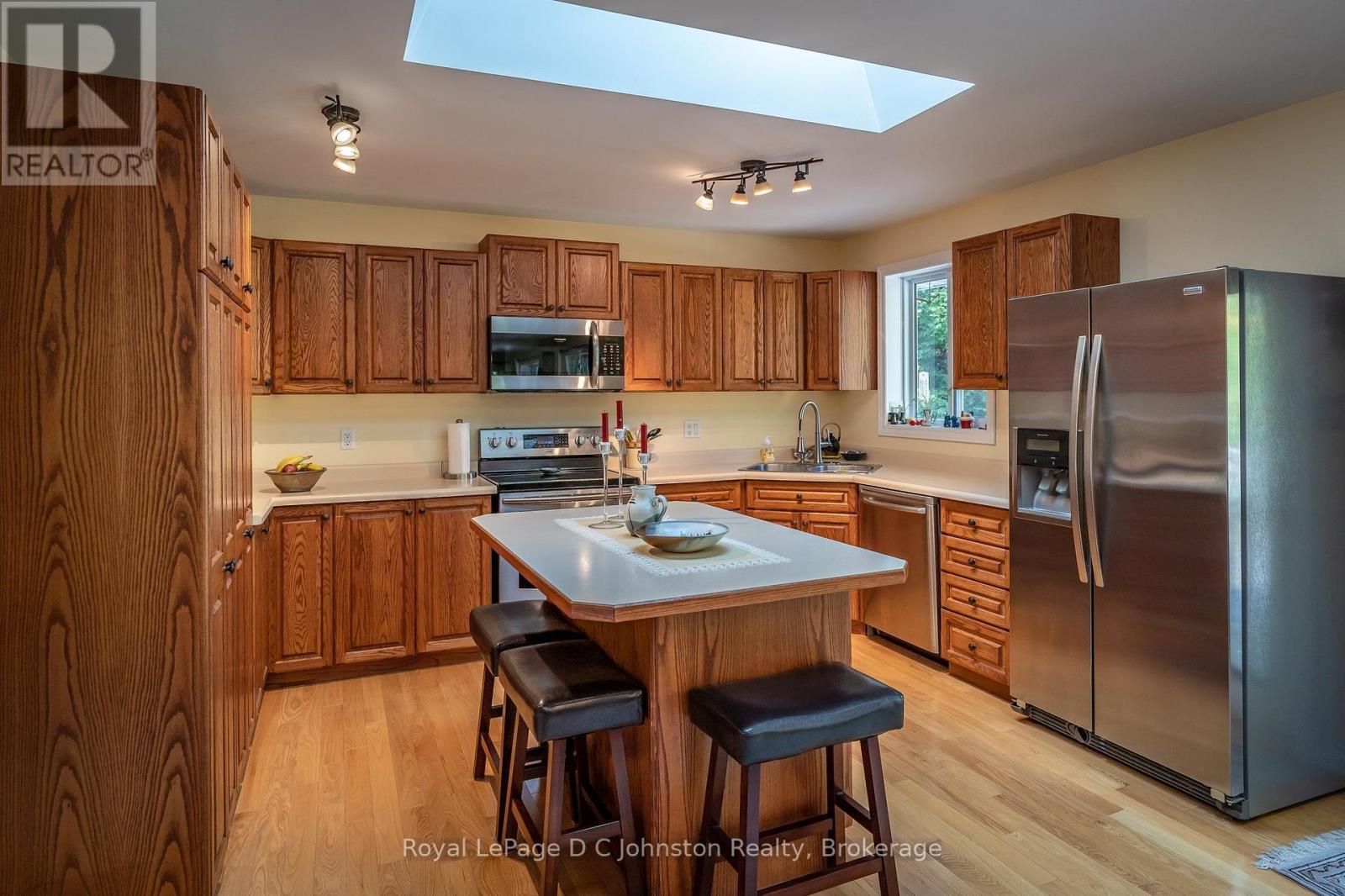 27 Gremik Crescent, South Bruce Peninsula, Ontario  N0H 2G0 - Photo 14 - X12946844