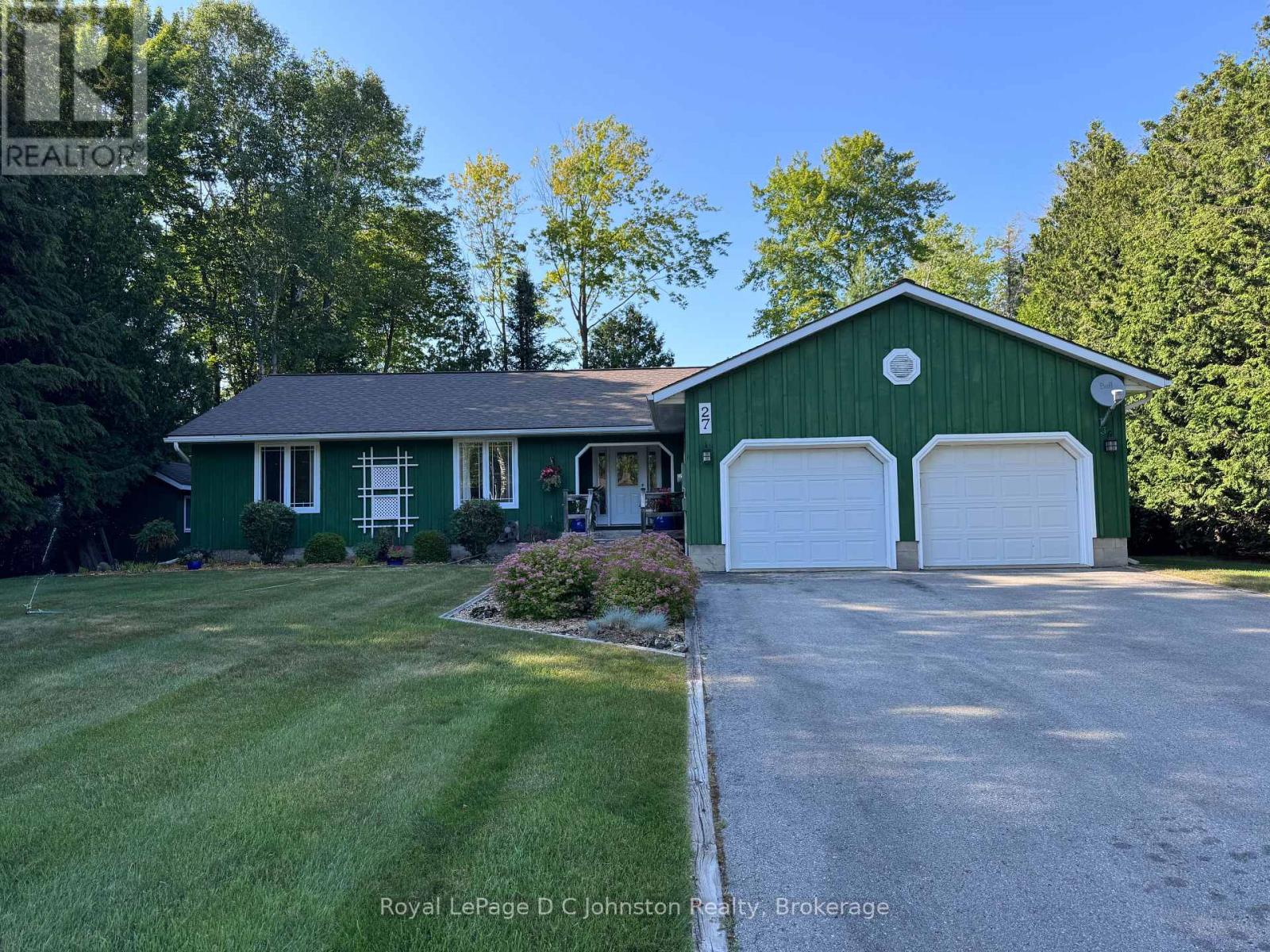27 Gremik Crescent, South Bruce Peninsula, Ontario  N0H 2G0 - Photo 2 - X12946844