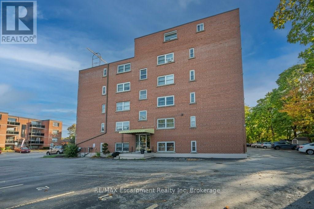 201 - 9 Grant Boulevard, Hamilton, Ontario  L9H 4L5 - Photo 35 - X12947190