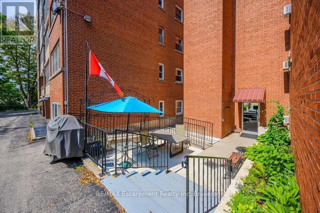 201 - 9 Grant Boulevard, Hamilton, Ontario  L9H 4L5 - Photo 36 - X12947190