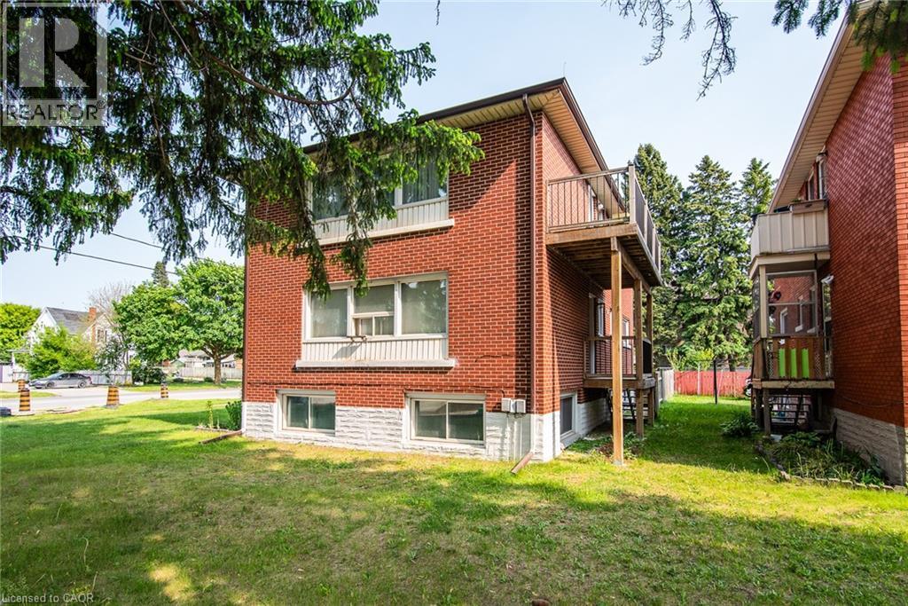 129 River Road E, Kitchener, Ontario  N2B 2G7 - Photo 4 - 40817090
