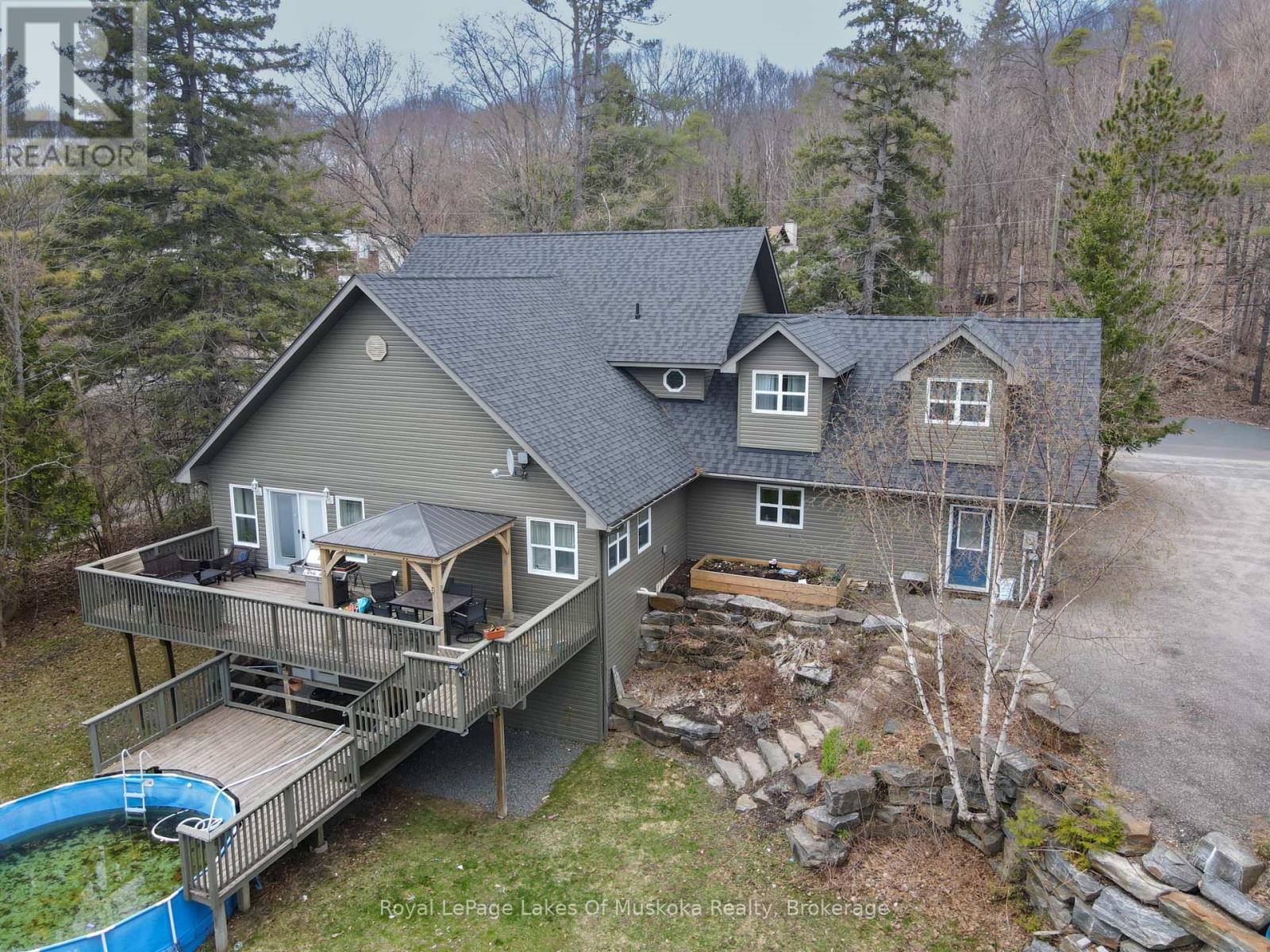 317 Falcon Road, Huntsville, Ontario  P1H 1N3 - Photo 2 - X12948778