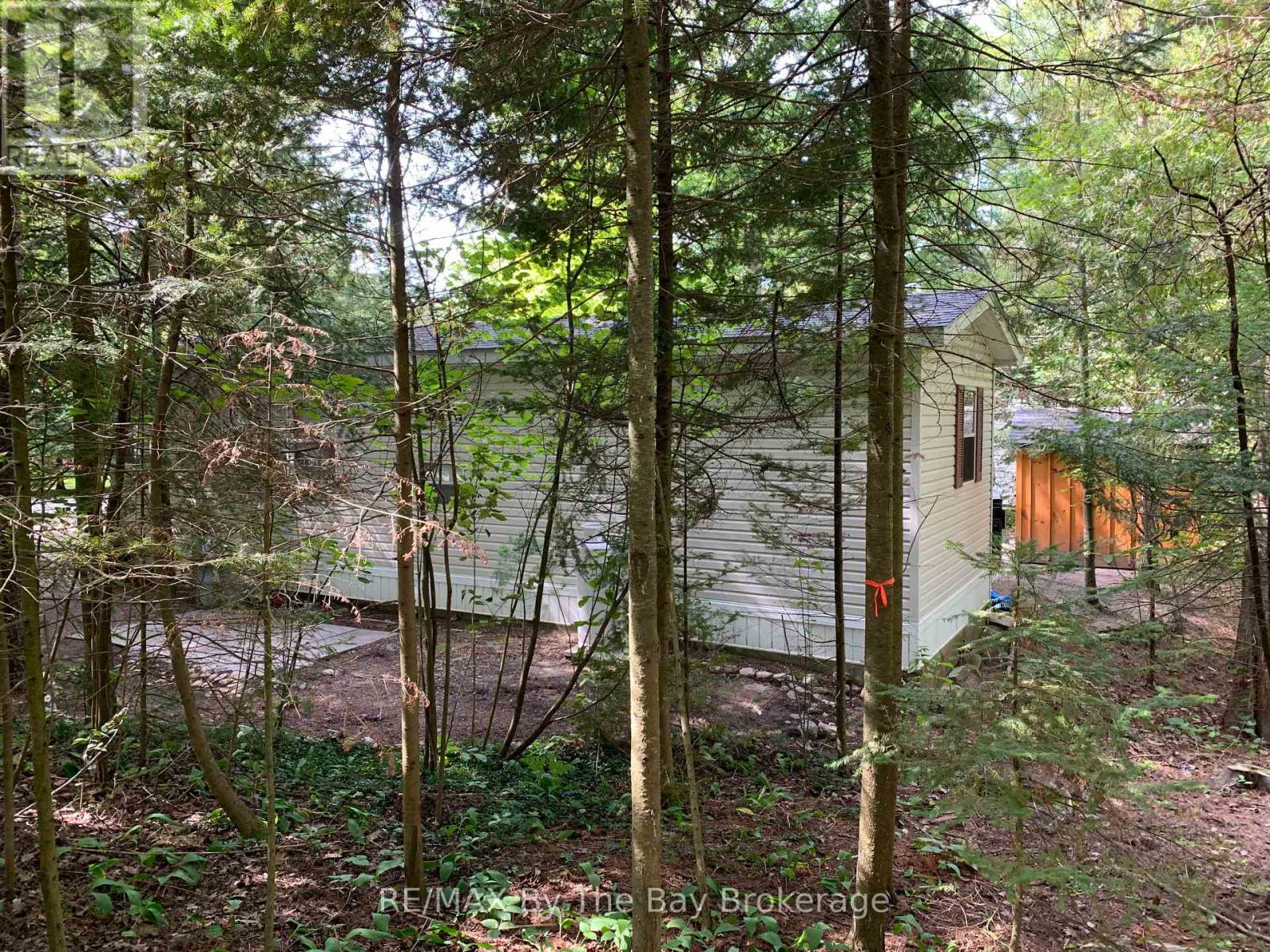 G4 - 85 Theme Park Drive, Wasaga Beach, Ontario  L9Z 1X7 - Photo 24 - S12949140