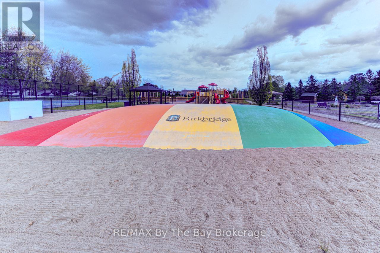 G4 - 85 Theme Park Drive, Wasaga Beach, Ontario  L9Z 1X7 - Photo 33 - S12949140