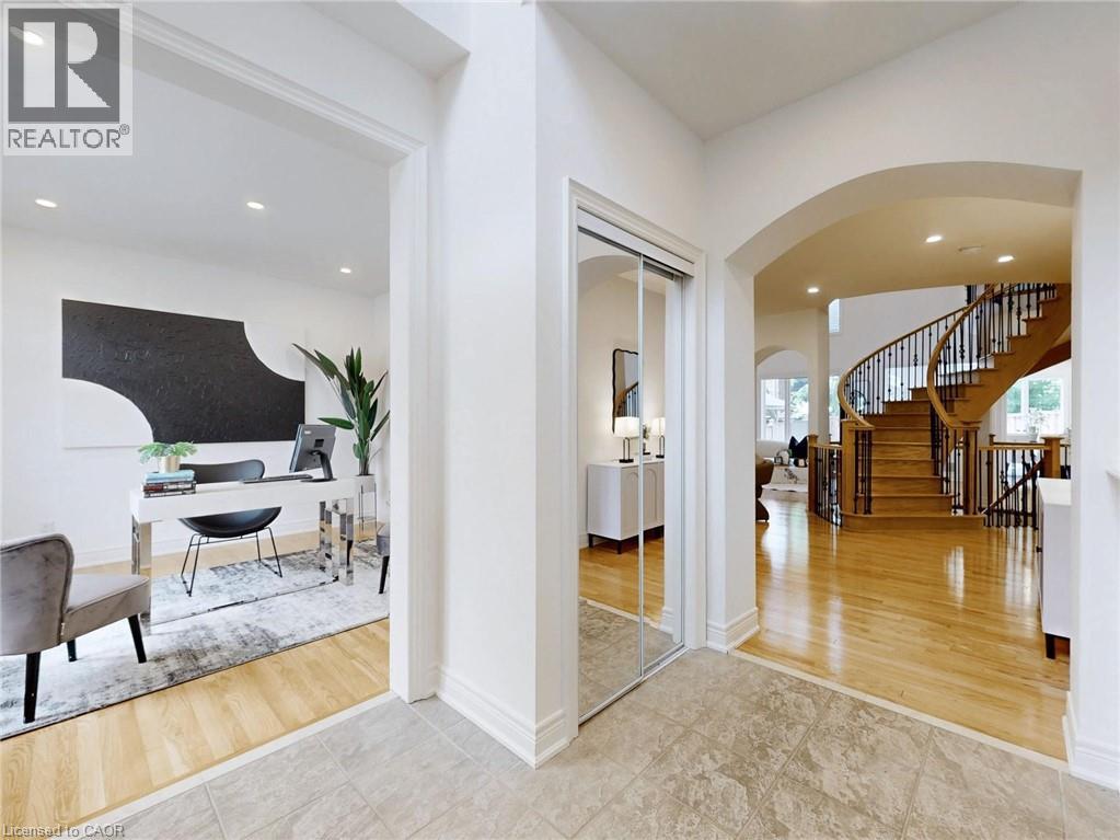 2238 Lyndhurst Drive, Oakville, Ontario  L6H 7V4 - Photo 8 - 40817114