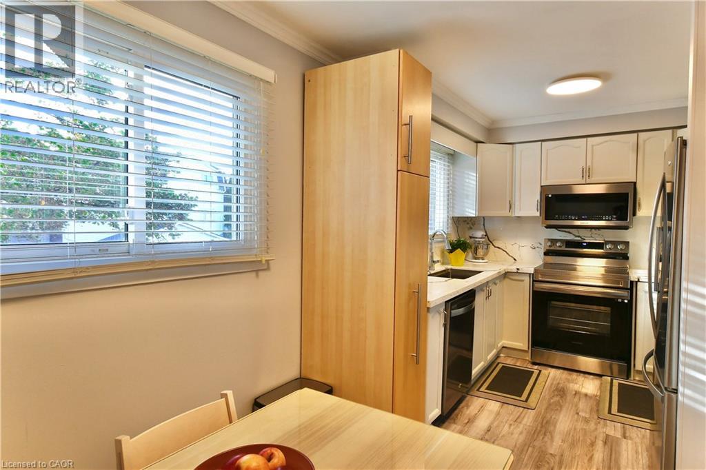 11 Harrisford Street Unit# 98, Hamilton, Ontario  L8K 6L7 - Photo 14 - 40817124