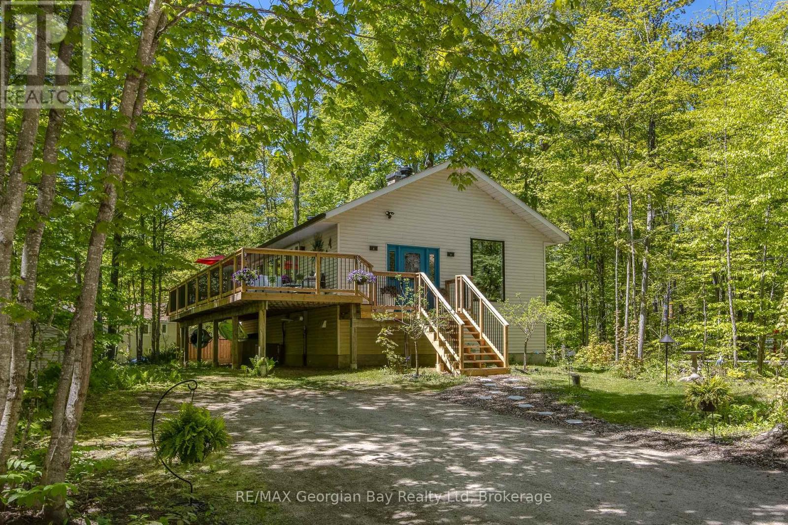 2 Belle Vue Avenue, Tiny, Ontario  L9M 0H5 - Photo 3 - S12951088