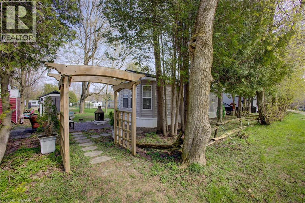 7489 Sideroad 5 E, Mount Forest, Ontario  N0G 2L0 - Photo 5 - 40816863
