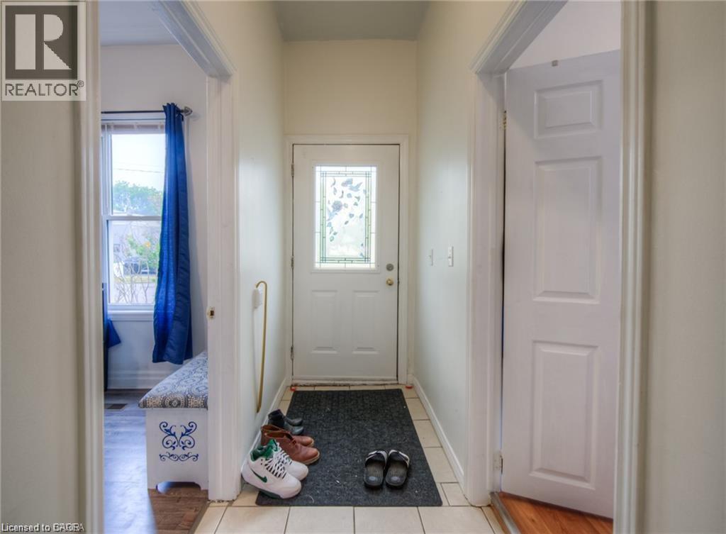 10 Bruce Street, Brantford, Ontario  N3R 1E2 - Photo 6 - 40816912