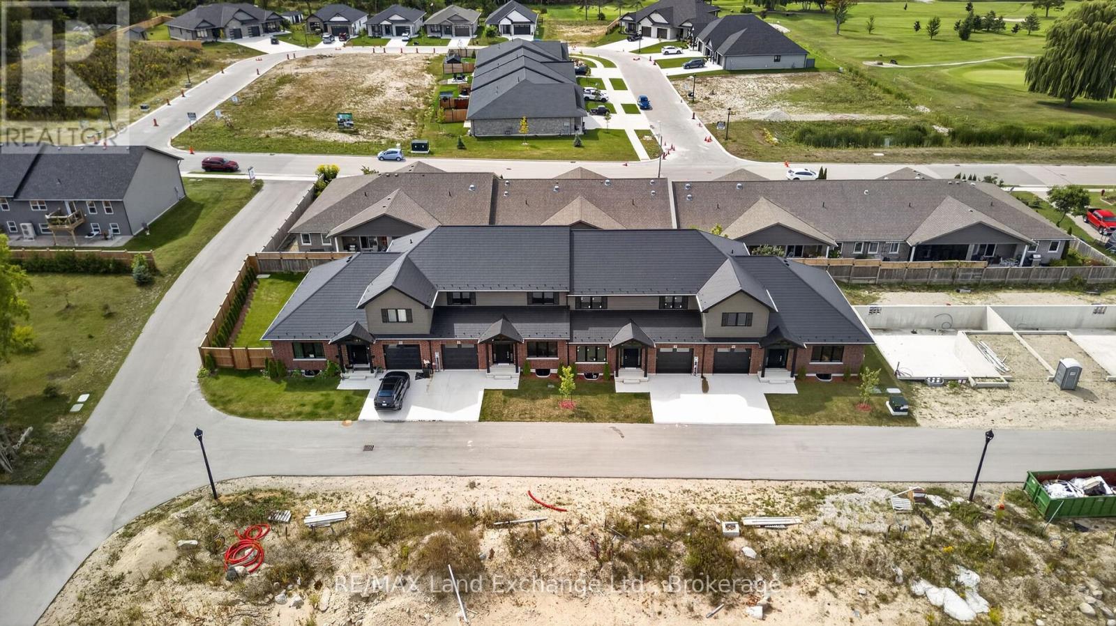 Unit 4 - 8 Golf Links Road, Kincardine, Ontario  N2Z 0G1 - Photo 31 - X12955168