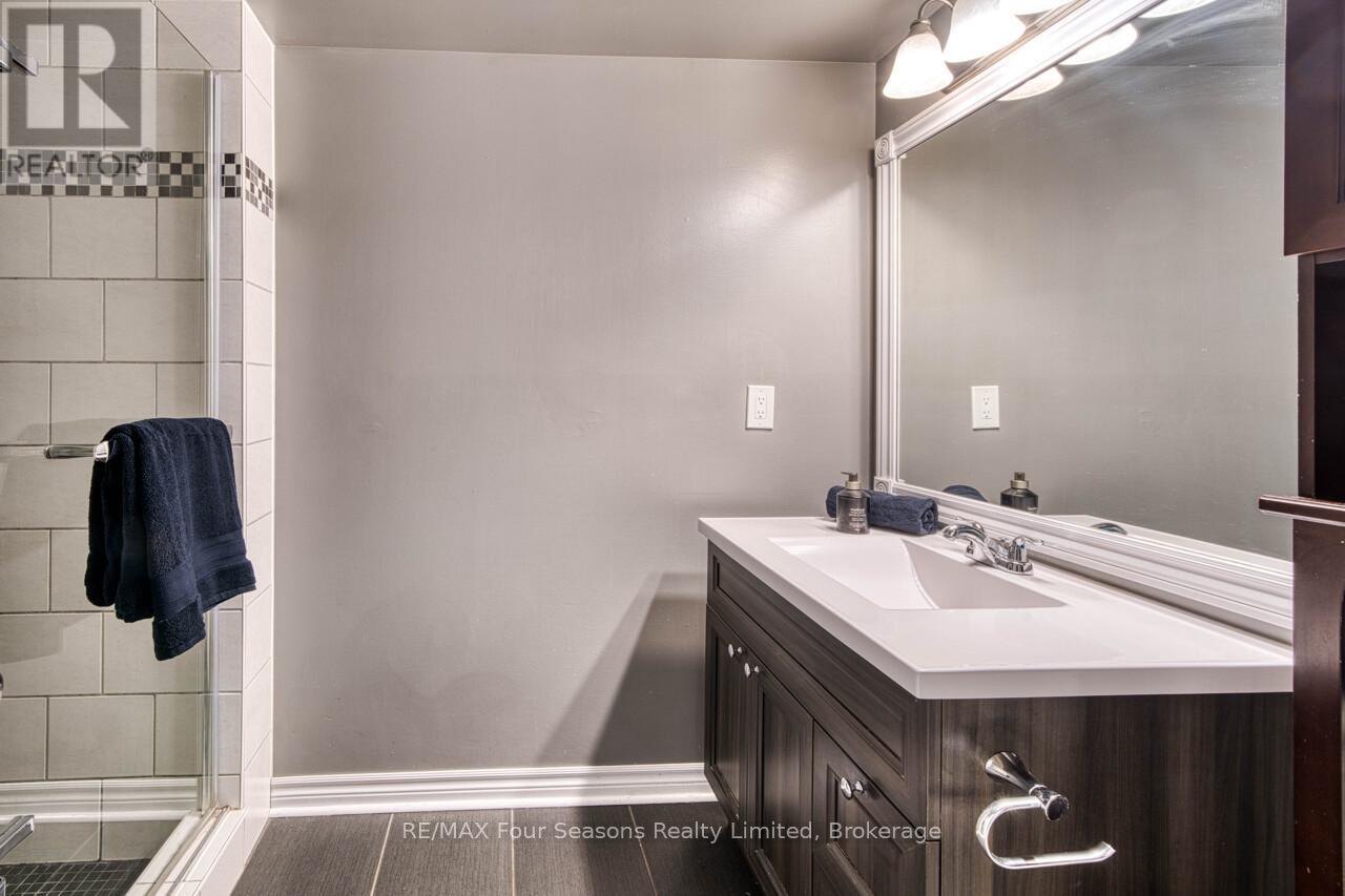 1 - 5 Harbour Street E, Collingwood, Ontario  L9Y 5C5 - Photo 11 - S12956994