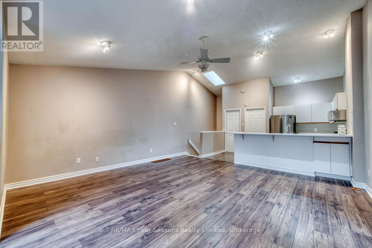1 - 5 Harbour Street E, Collingwood, Ontario  L9Y 5C5 - Photo 17 - S12956994