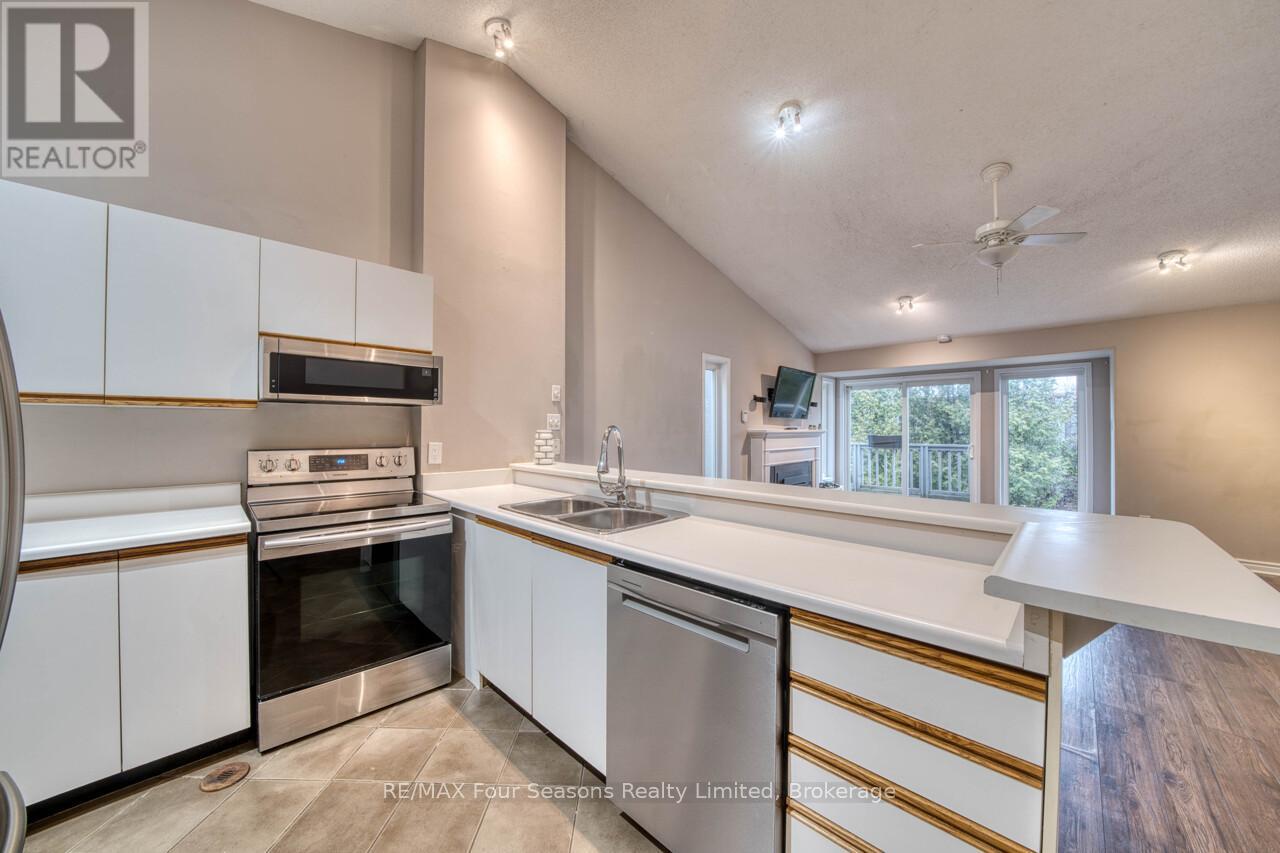 1 - 5 Harbour Street E, Collingwood, Ontario  L9Y 5C5 - Photo 24 - S12956994