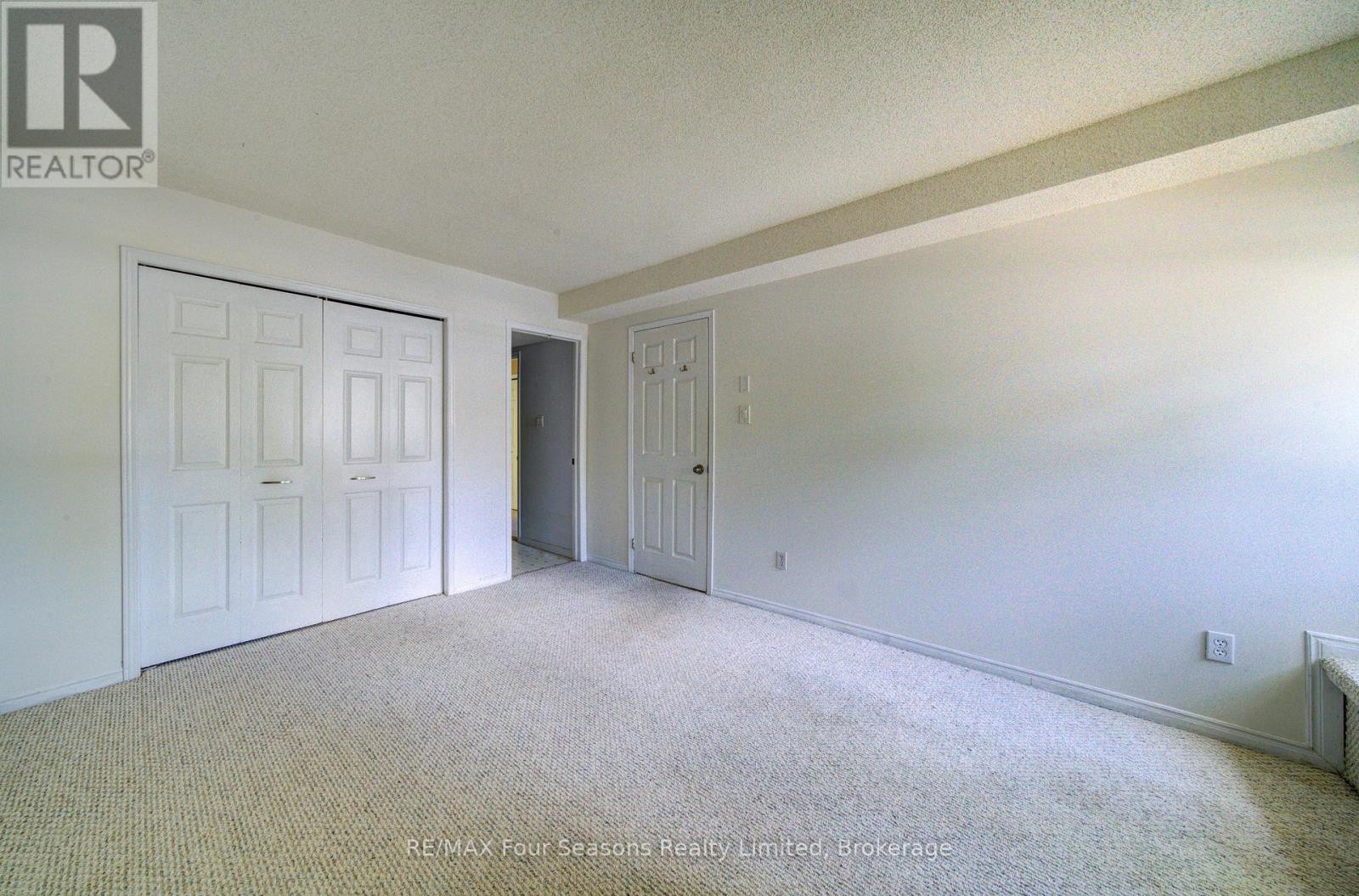 1 - 5 Harbour Street E, Collingwood, Ontario  L9Y 5C5 - Photo 3 - S12956994