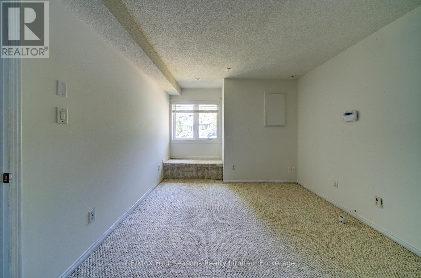 1 - 5 Harbour Street E, Collingwood, Ontario  L9Y 5C5 - Photo 5 - S12956994