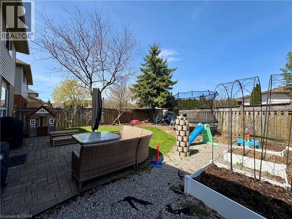 191 Hawkswood Trail, Hamilton, Ontario  L9B 2T1 - Photo 45 - 40817637