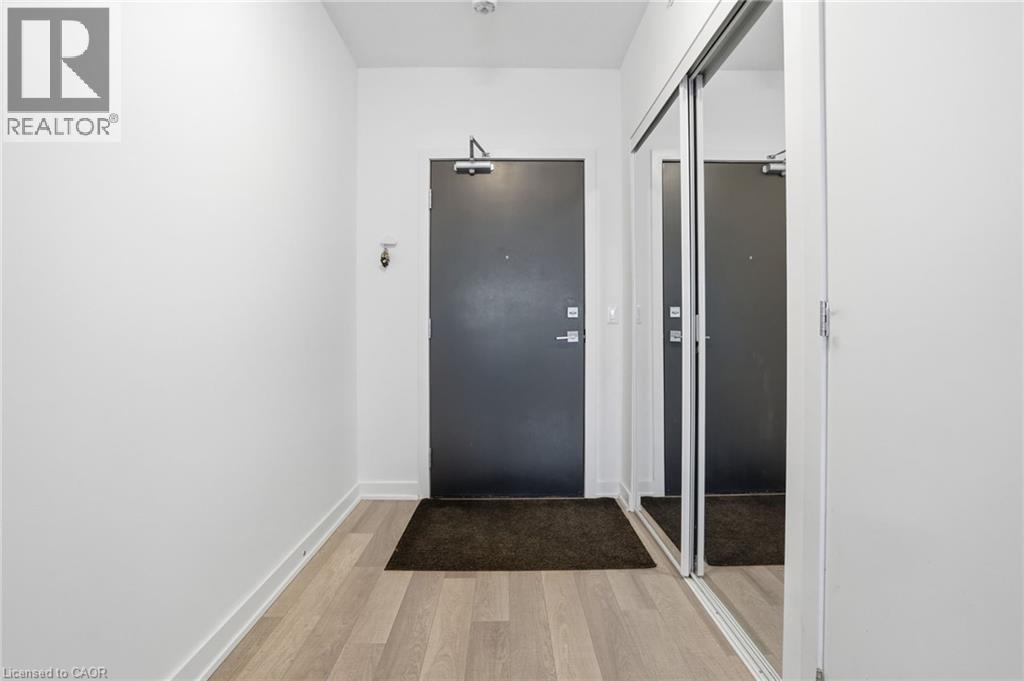 5240 Dundas Street Unit# B418, Burlington, Ontario  L7L 0J6 - Photo 4 - 40817494