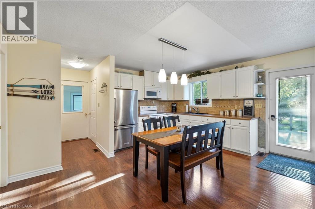 71842 Sunview Avenue, Dashwood, Ontario  N0M 2T0 - Photo 15 - 40817266