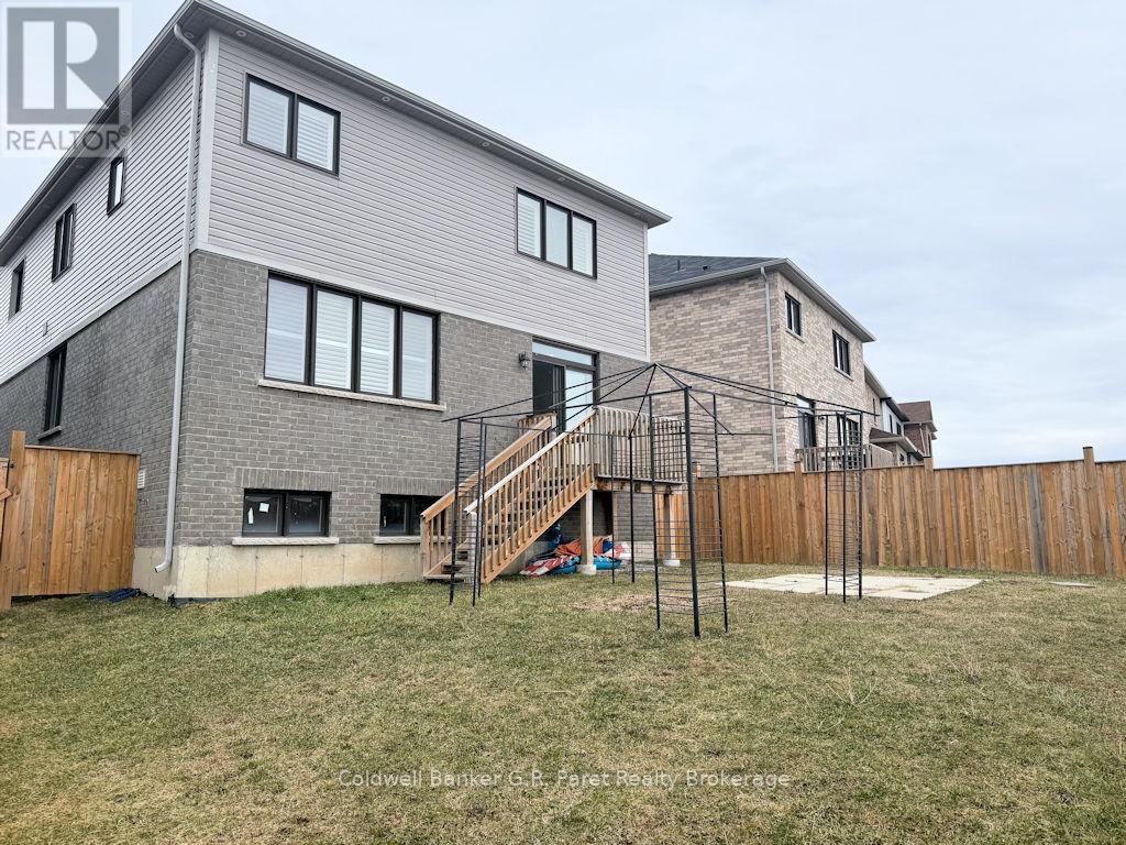 183 Athens Street, Haldimand, Ontario  N0A 1H0 - Photo 37 - X12960290