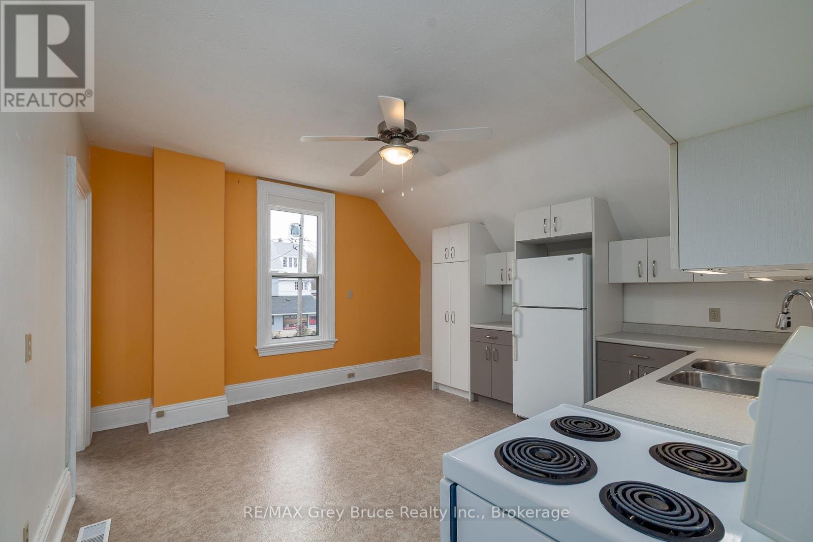 902 2nd Avenue W, Owen Sound, Ontario  N4K 4M7 - Photo 21 - X12960484