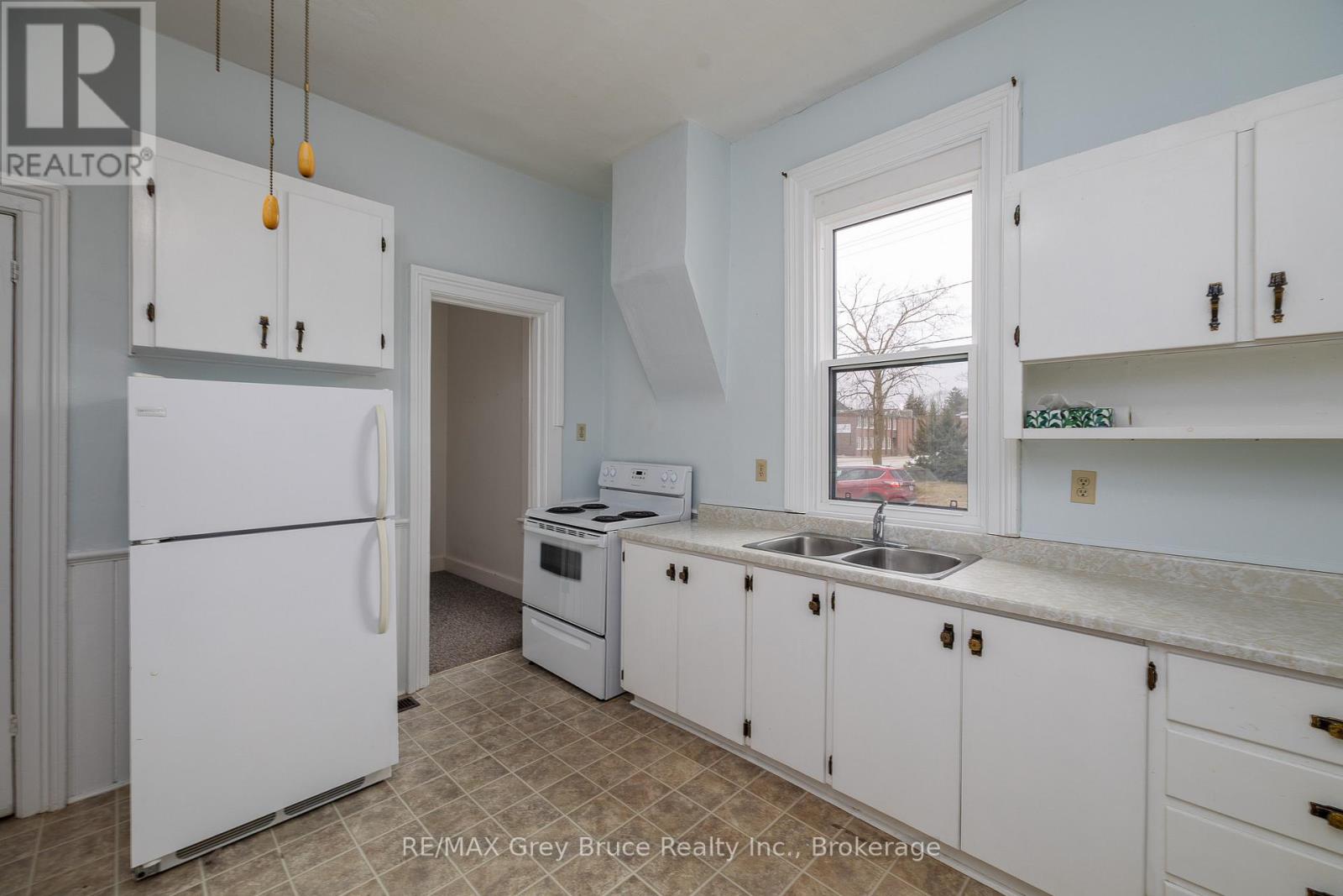 902 2nd Avenue W, Owen Sound, Ontario  N4K 4M7 - Photo 25 - X12960484