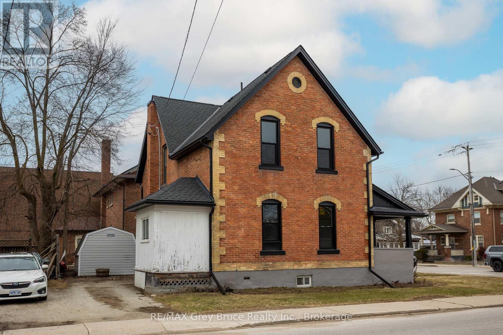 902 2nd Avenue W, Owen Sound, Ontario  N4K 4M7 - Photo 4 - X12960484