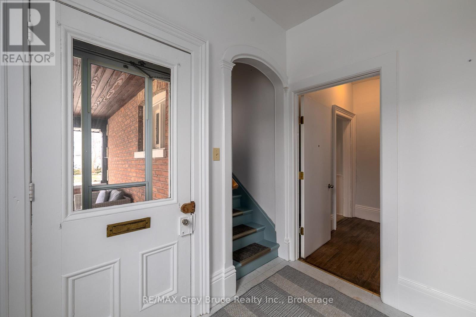 902 2nd Avenue W, Owen Sound, Ontario  N4K 4M7 - Photo 8 - X12960484