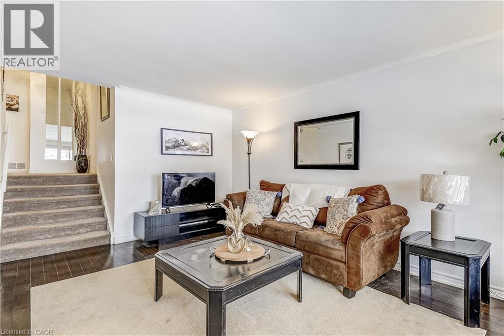 2145 Sandringham Drive, Burlington, Ontario  L7P 1T8 - Photo 7 - 40816443